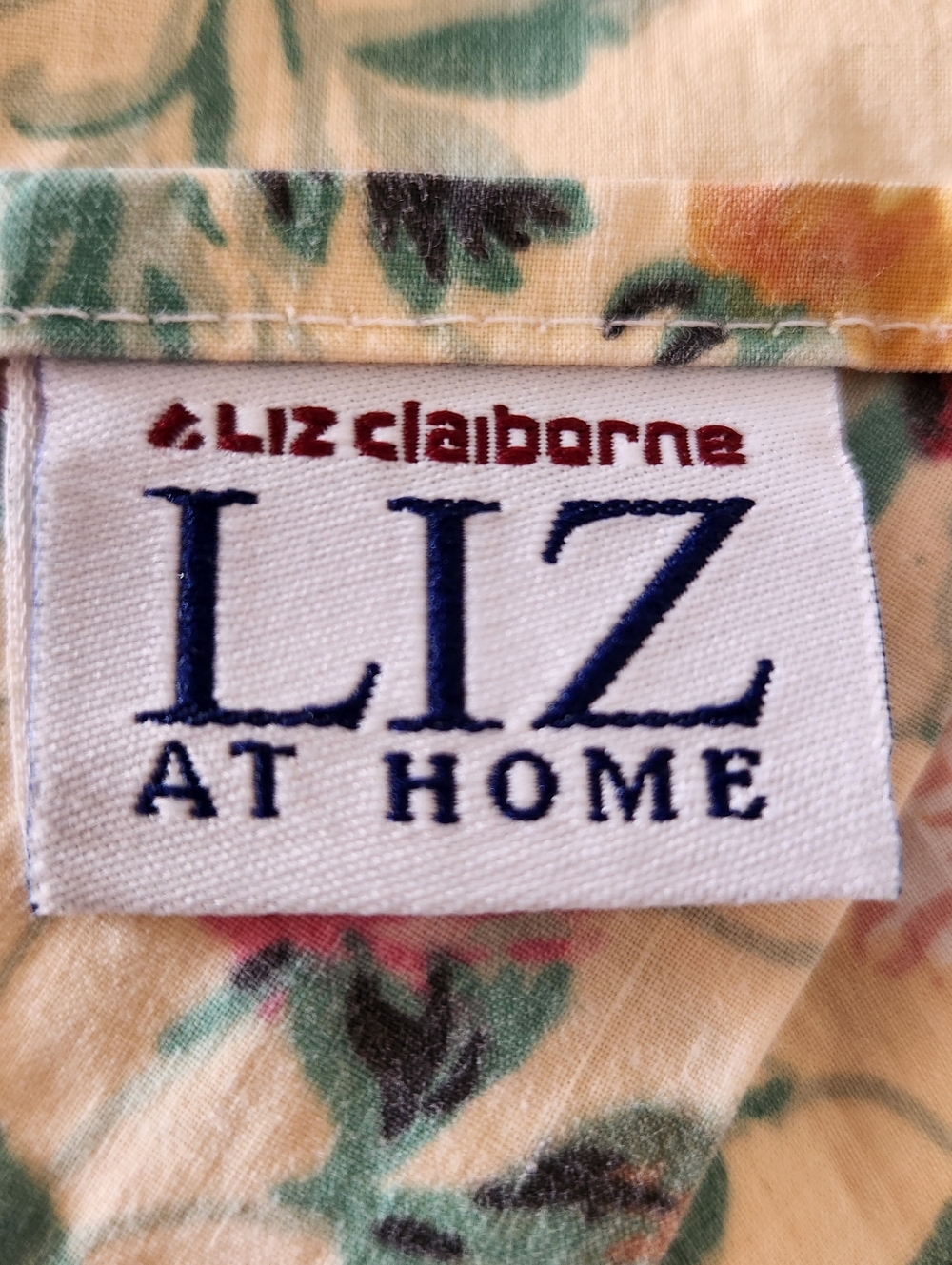 LIZ WEAR Sheet Set 2 Shams Yellow Floral Home Bedding Vintage Made USA - Picture 2 of 14